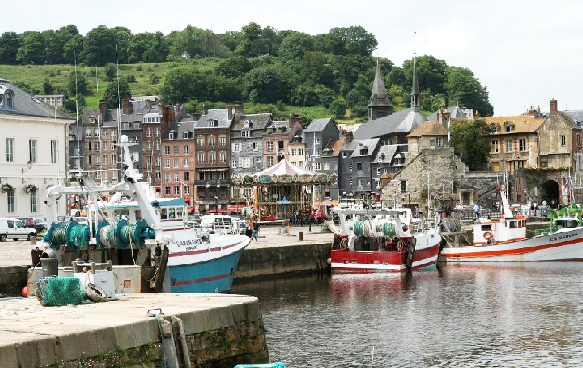 Tourism Honfleur stay 10 minutes from Honfleur